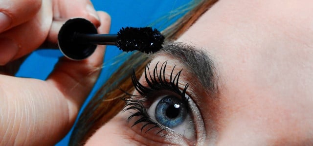 Wasserfeste Mascara entfernen